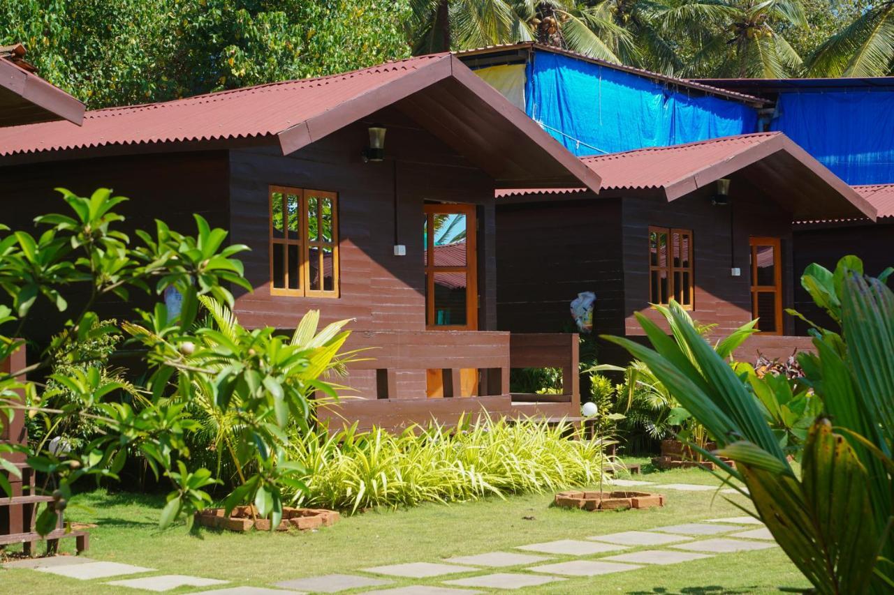 Okean Resort Vagator Exterior photo