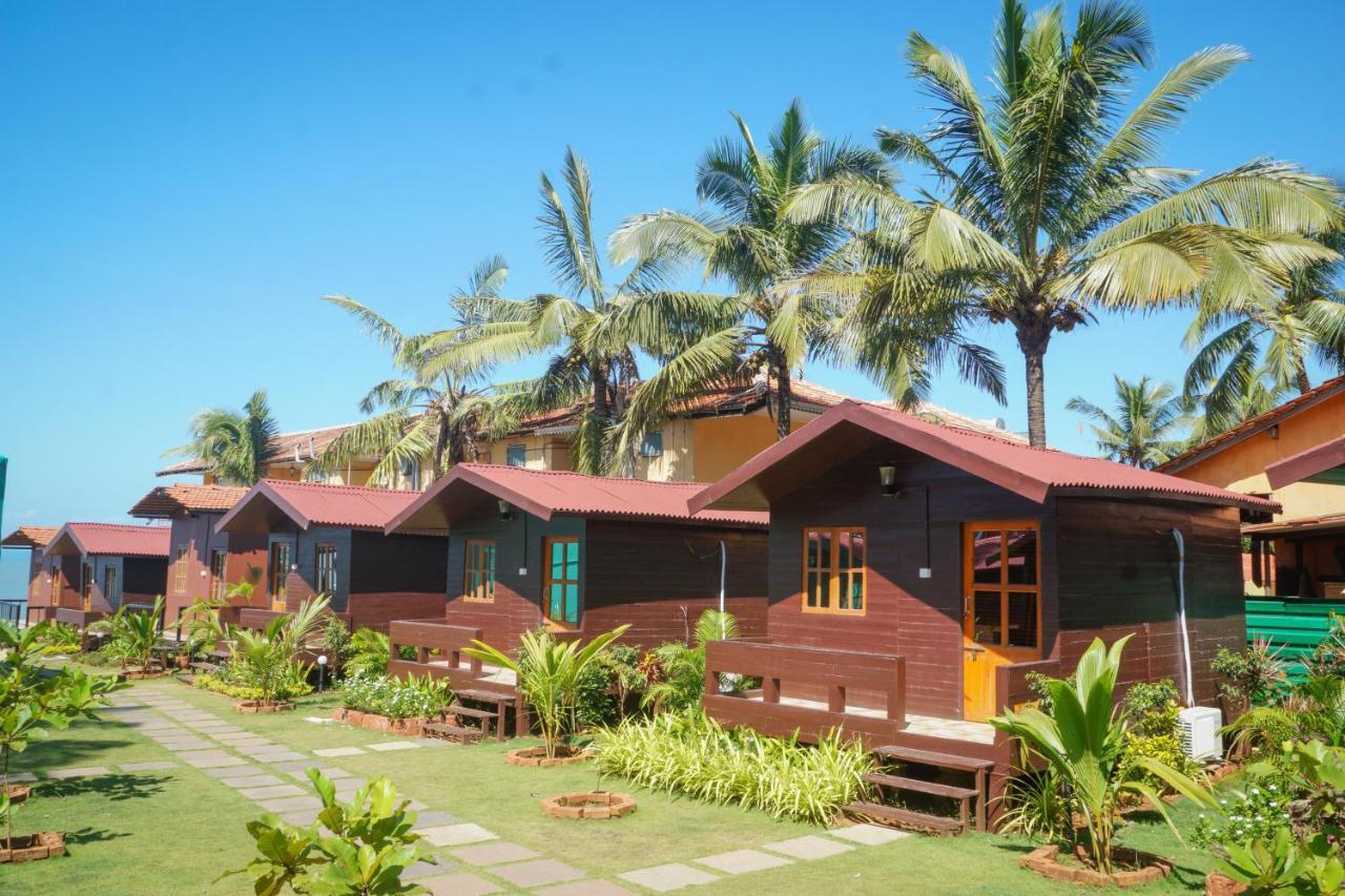 Okean Resort Vagator Exterior photo