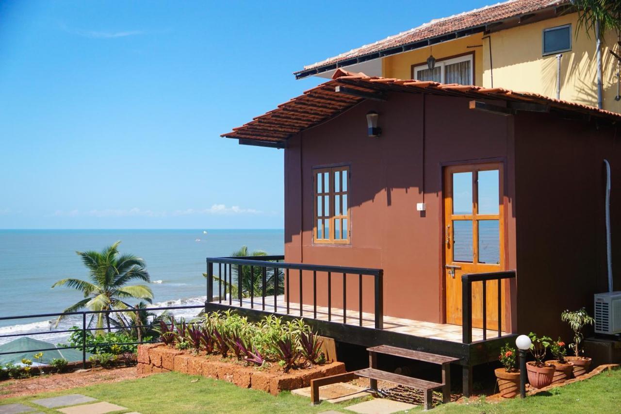 Okean Resort Vagator Exterior photo