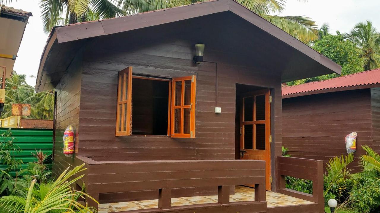Okean Resort Vagator Exterior photo