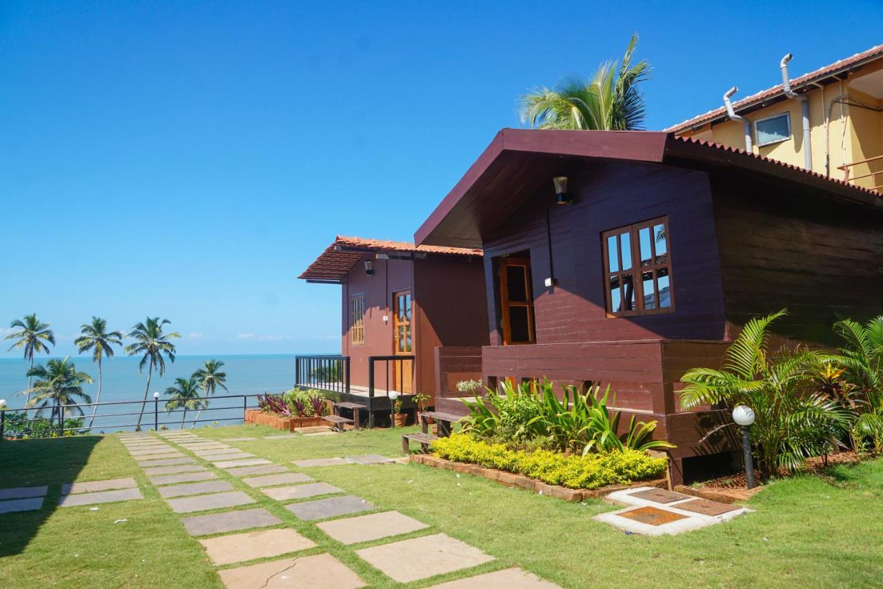 Okean Resort Vagator Exterior photo